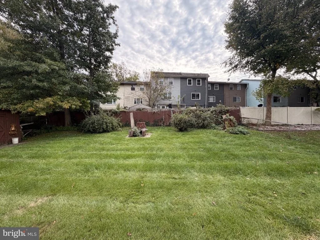 Photo of 6911 CANYON DRIVE