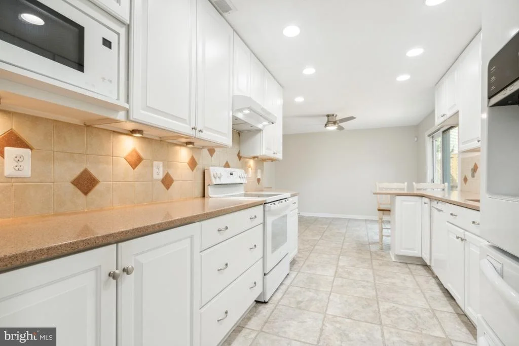 Photo of 4092 FALLWAY LANE