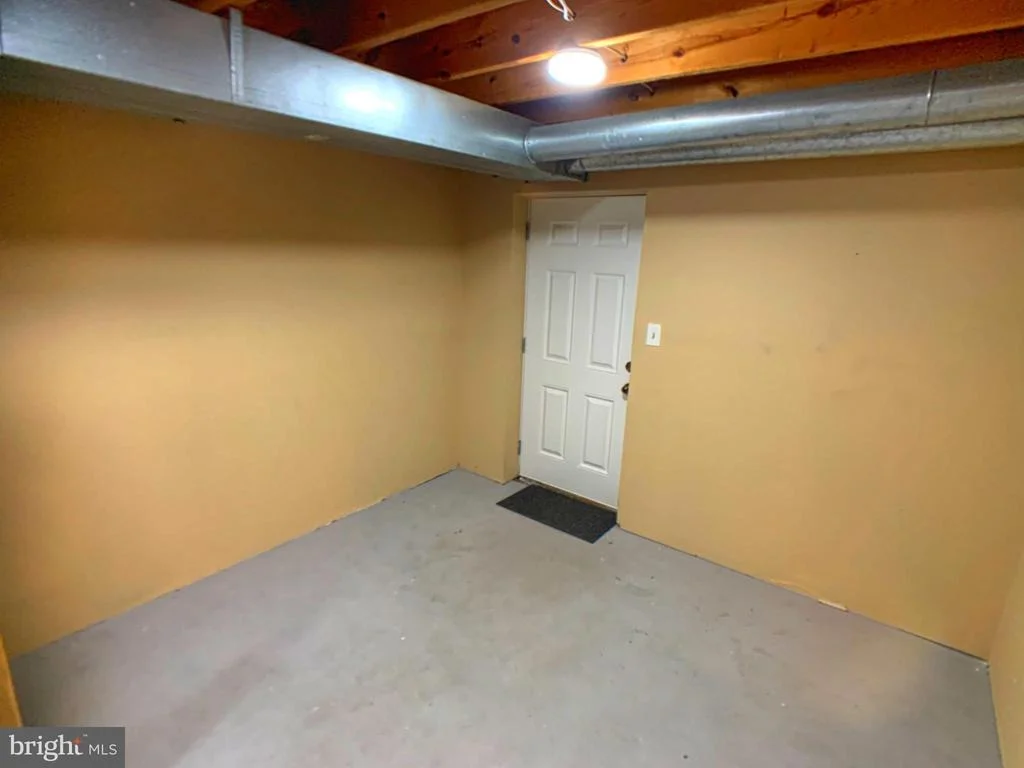 Photo of 210 CONTOUR ROAD