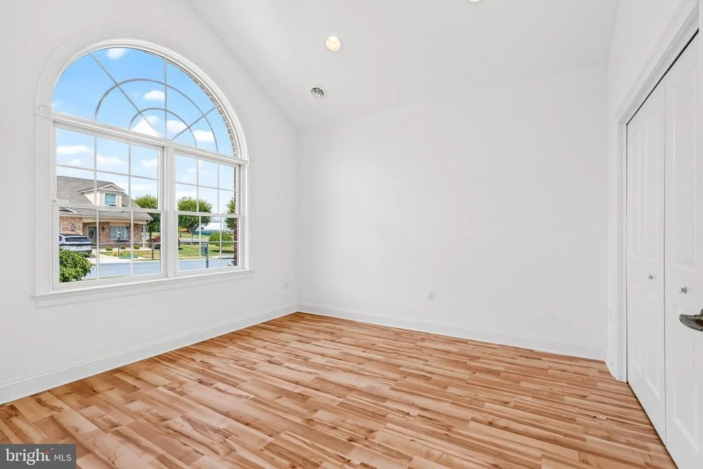 Photo of 19419 AMETHYST DRIVE
