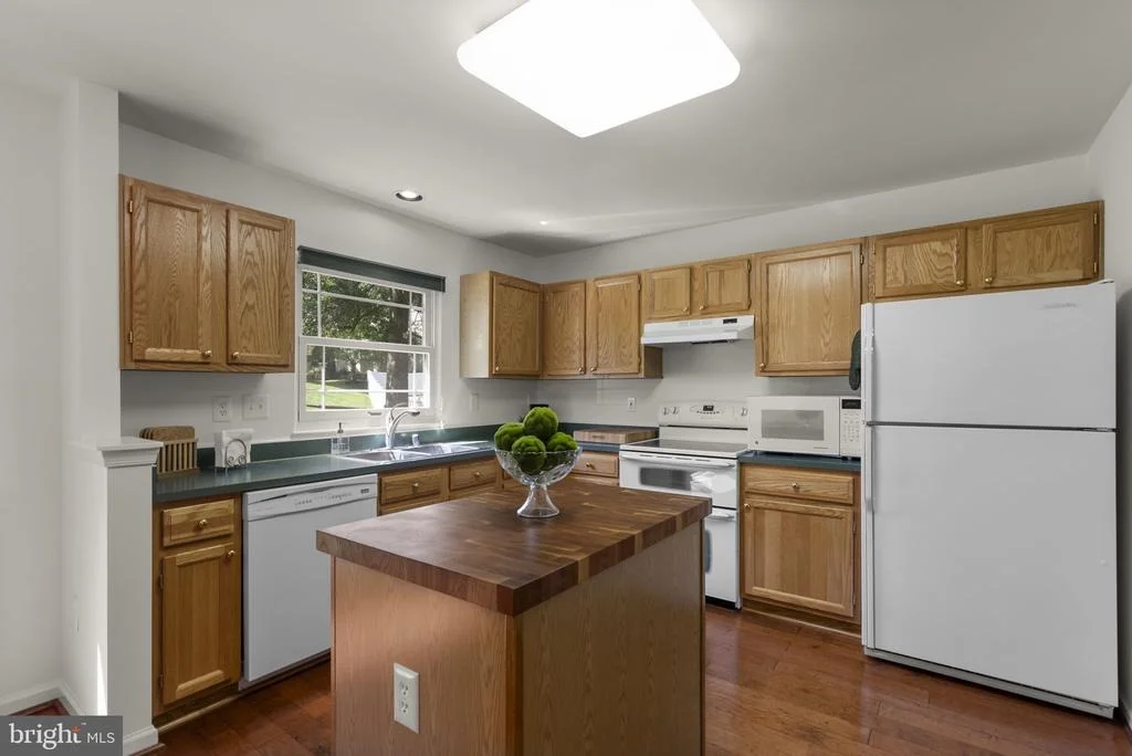 Photo of 9543 RIDGEVIEW DRIVE
