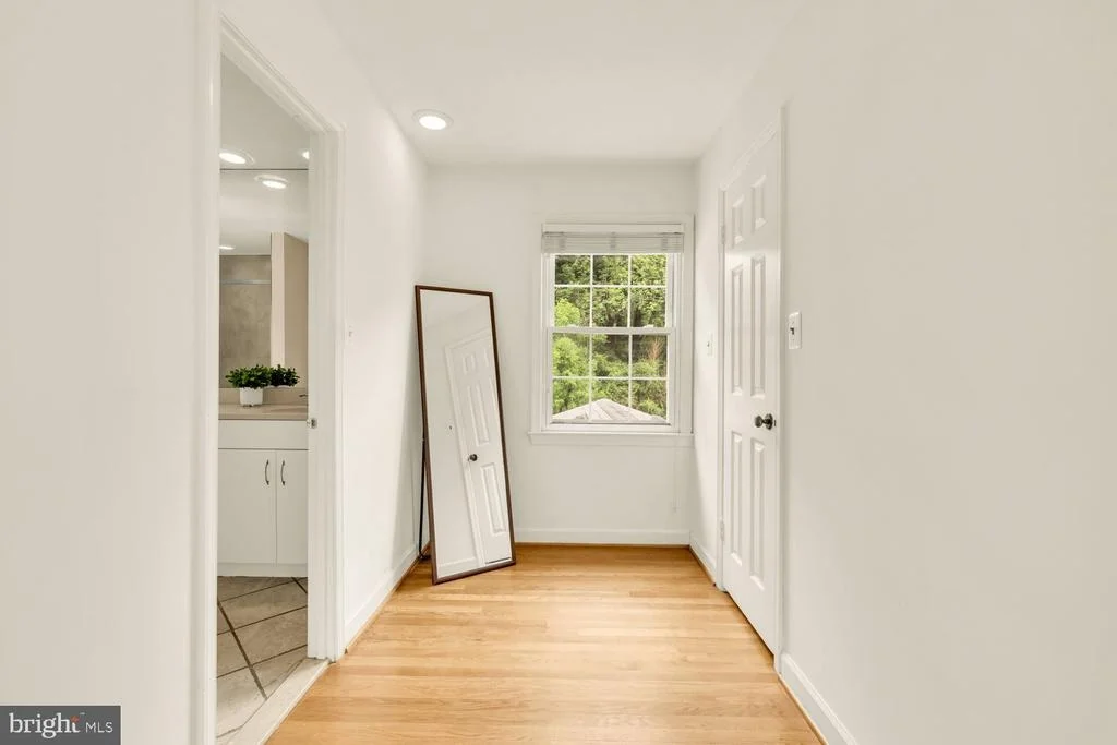 Photo of 12114 GREENLEAF AVENUE