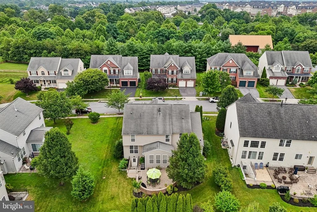Photo of 5004 SWITZER BARN LANE