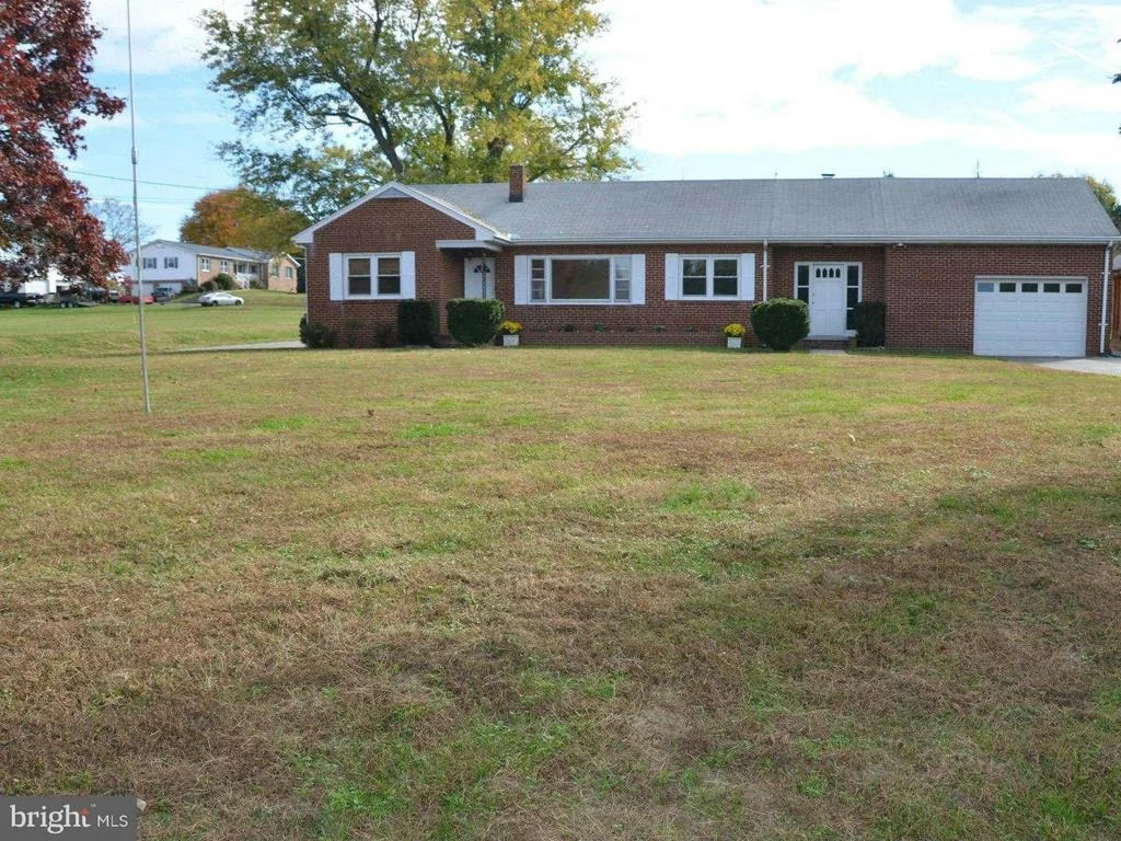 Photo of 3580 JONES ROAD