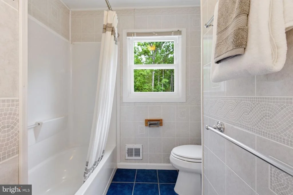 Photo of 7338 STUART CIRCLE