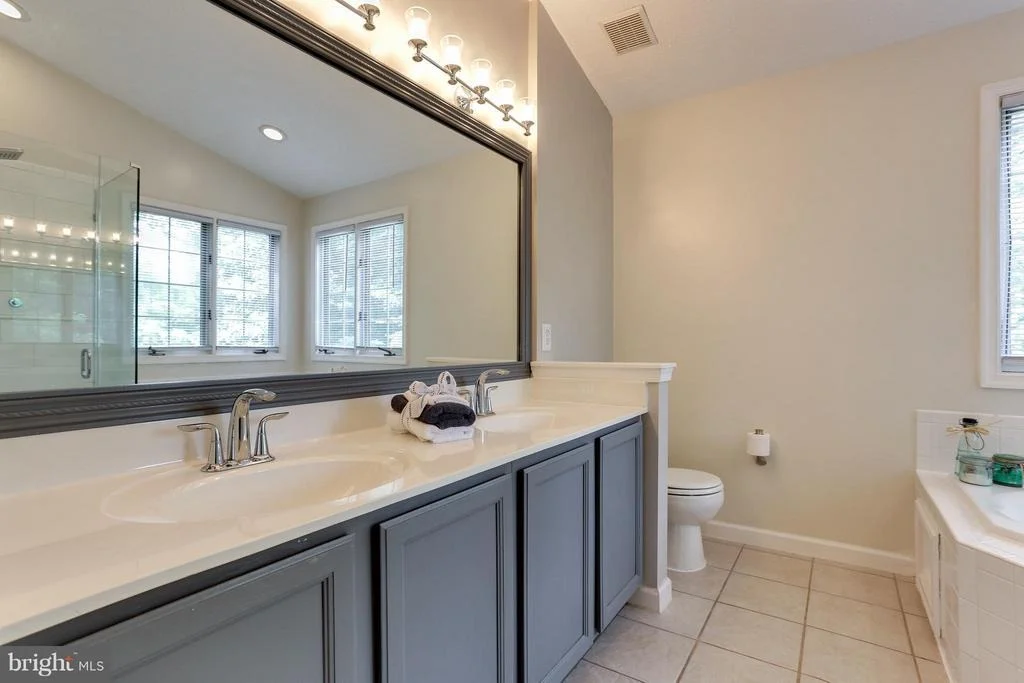 Photo of 7617 BEAR FOREST ROAD
