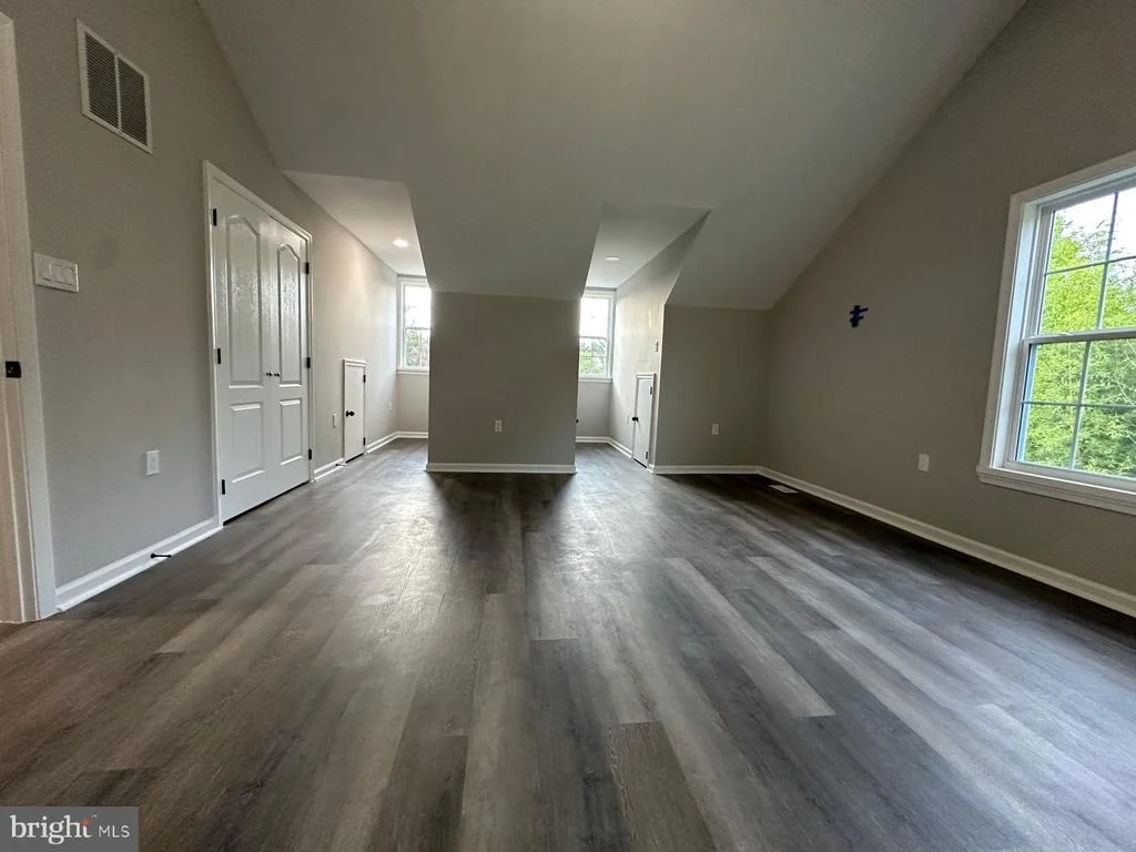 Photo of 43997 NEEDMORE COURT