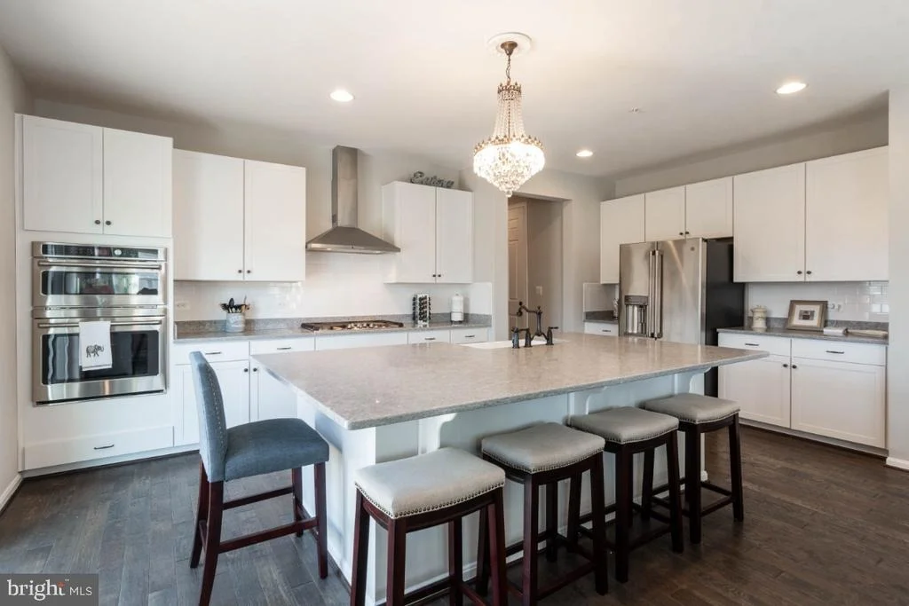 Photo of 1504 TOUCHARD DRIVE