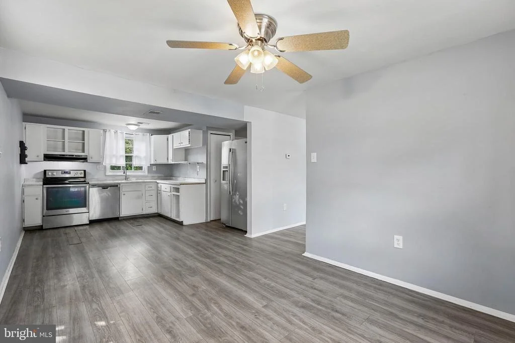 Photo of 720 CHAPELGATE DRIVE