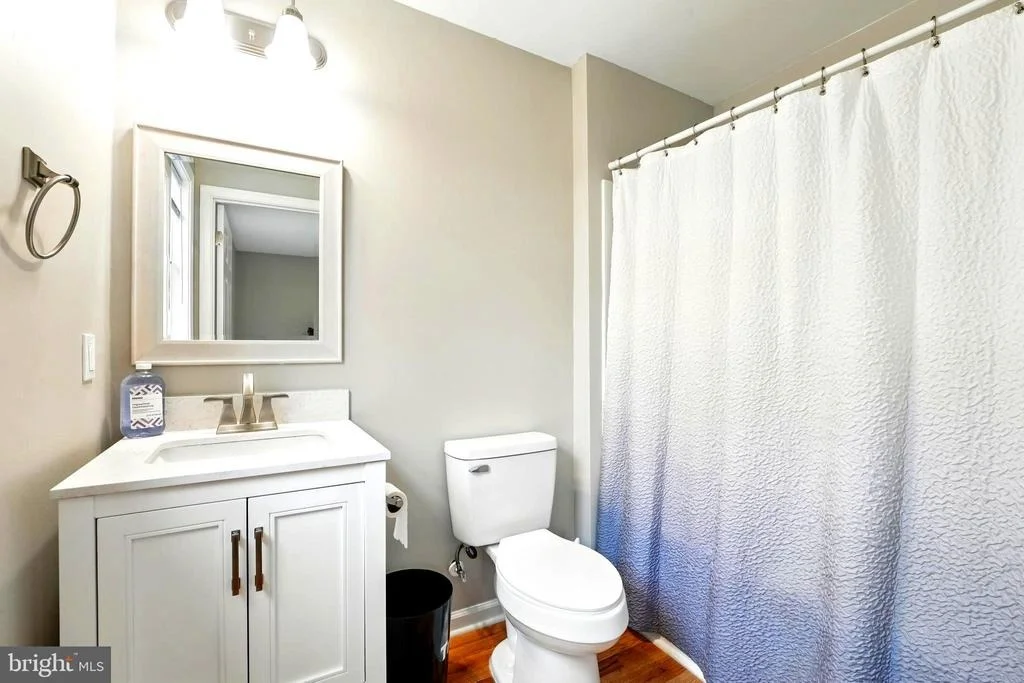 Photo of 845 SEVILLE