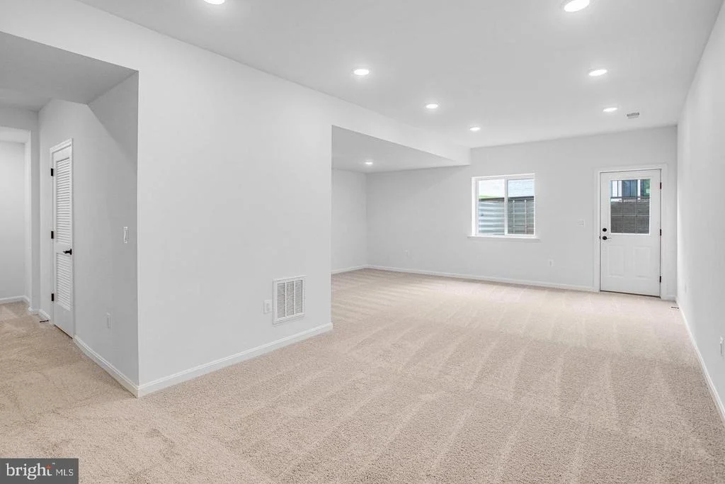 Photo of 35603 PINE NEEDLE LANE