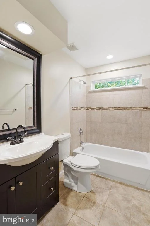 Photo of 5082 SPRINGHOUSE CIRCLE