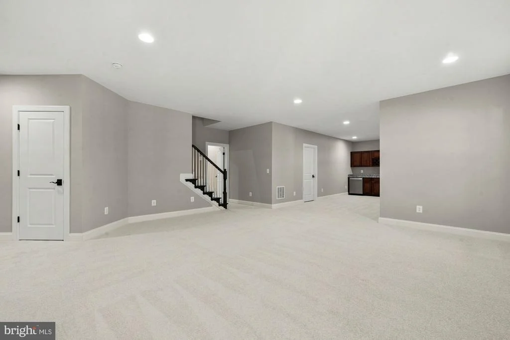 Photo of 8404 STONEWALL DRIVE