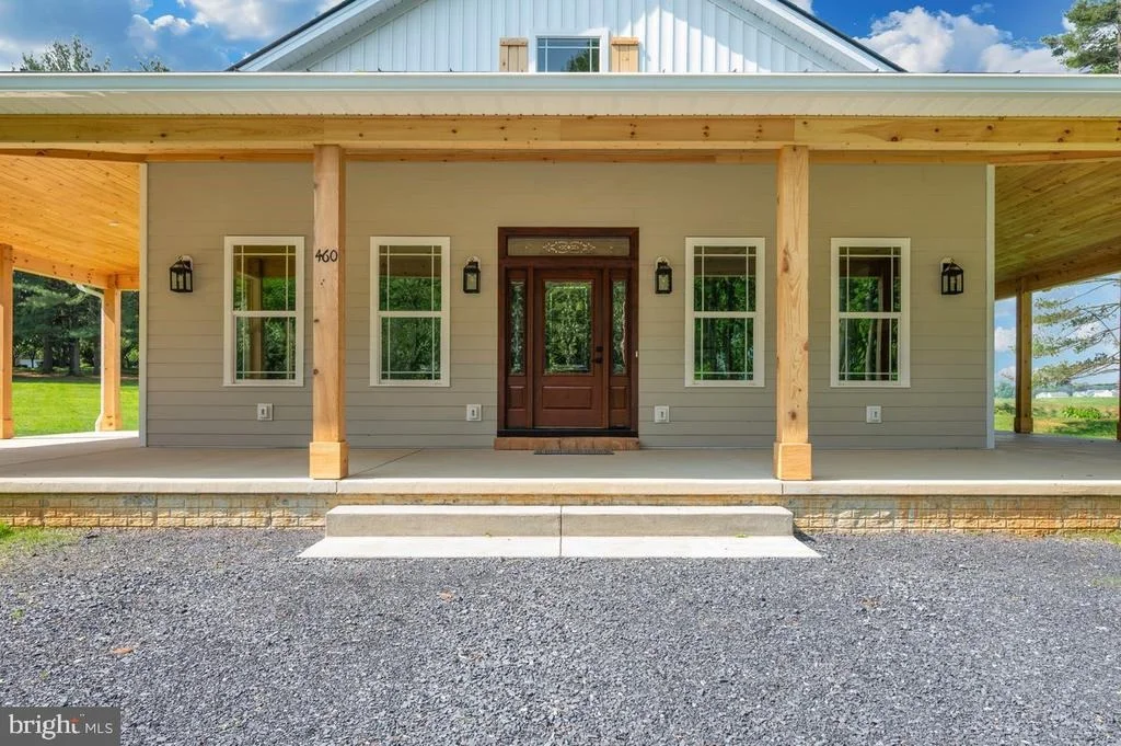 Photo of 460 SHADE TREE LANE