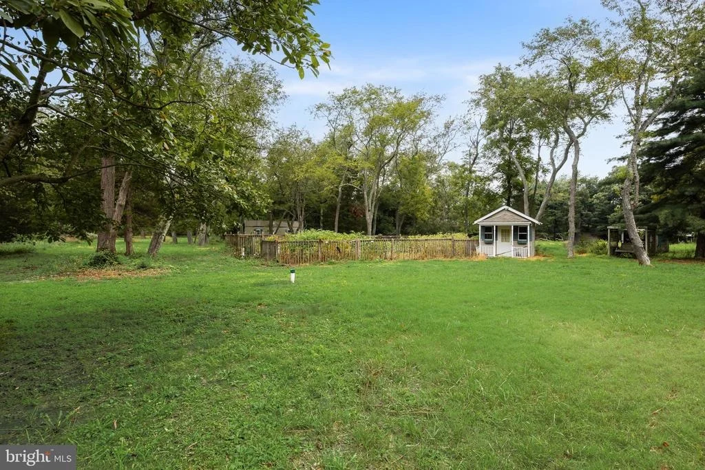 Photo of 719 KETTLE RUN ROAD