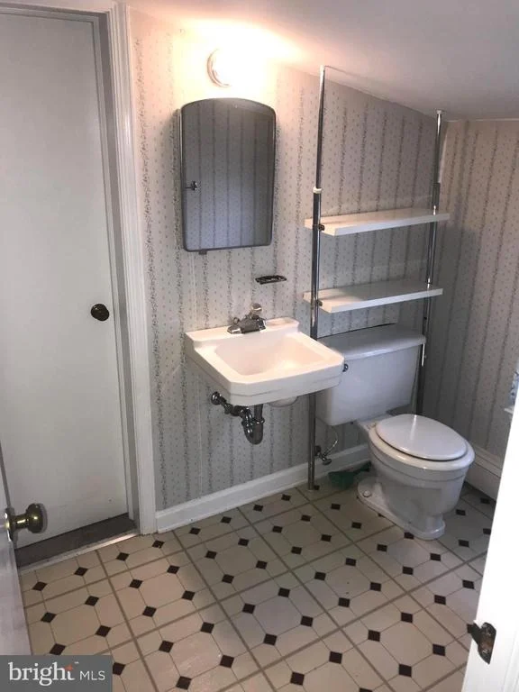 Photo of 16307 ASHBOX ROAD