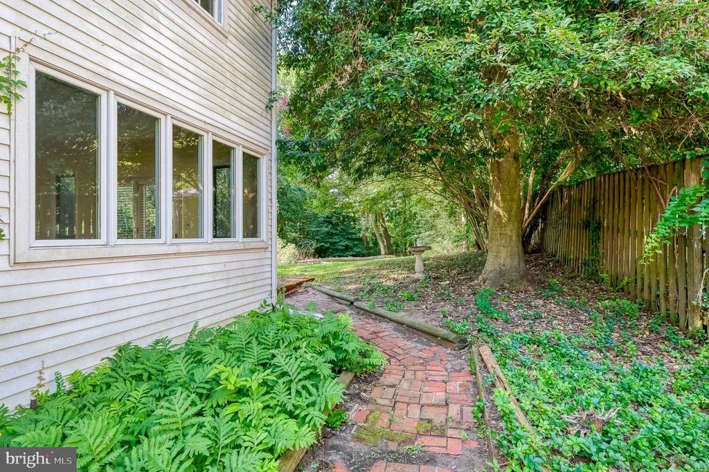 Photo of 318 BEACH DRIVE