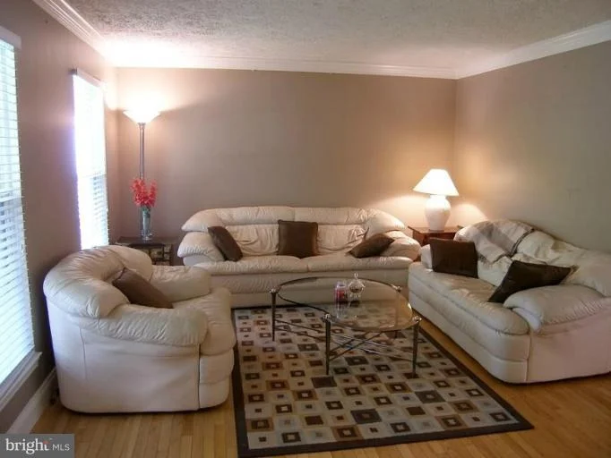 Photo of 125 BOOKHAM LANE