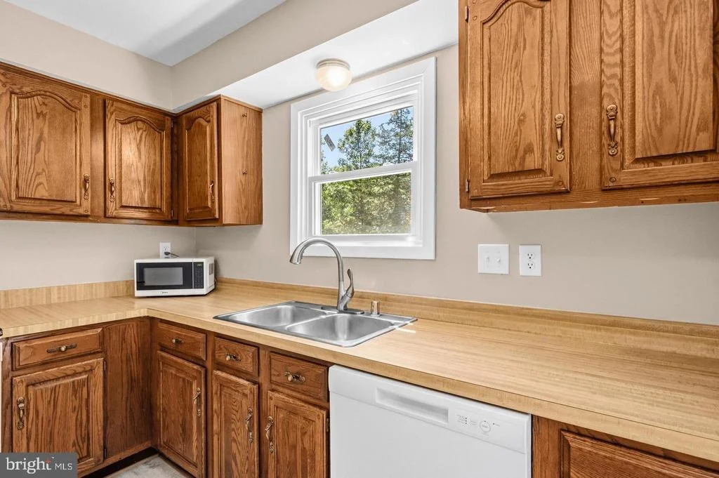 Photo of 10107 SNOWDEN ROAD
