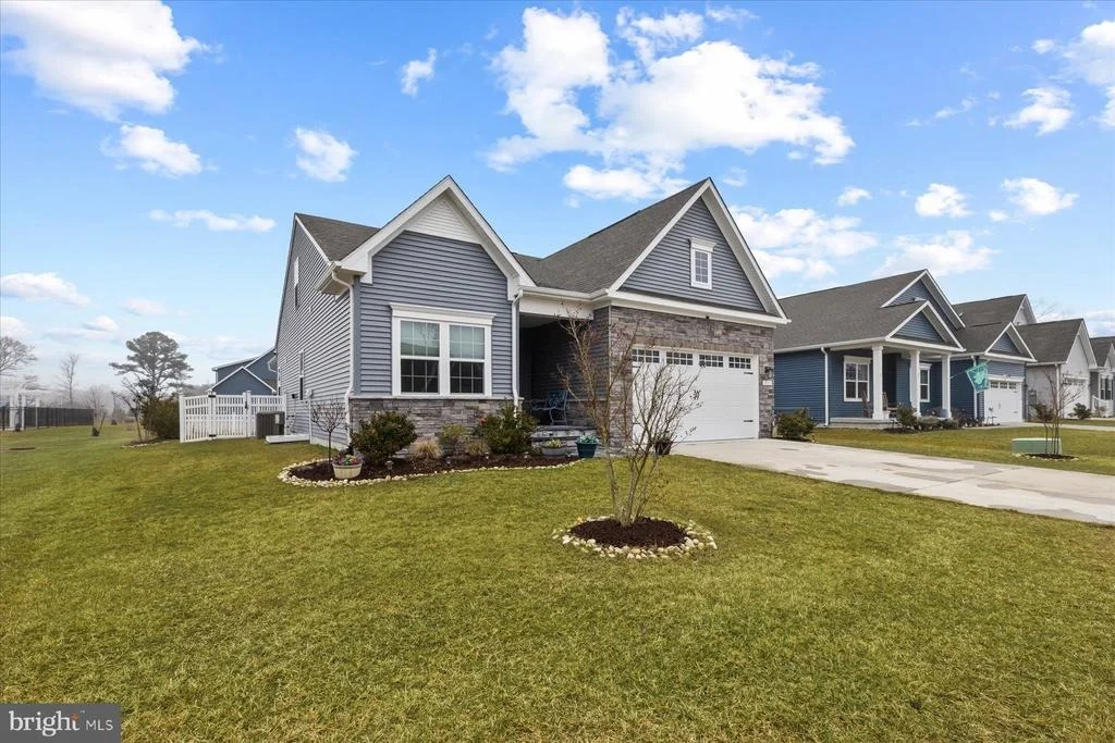 Photo of 37333 KESTREL WAY