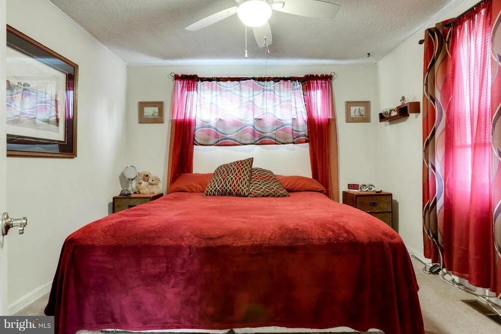 Photo of 927 WATERS AVENUE