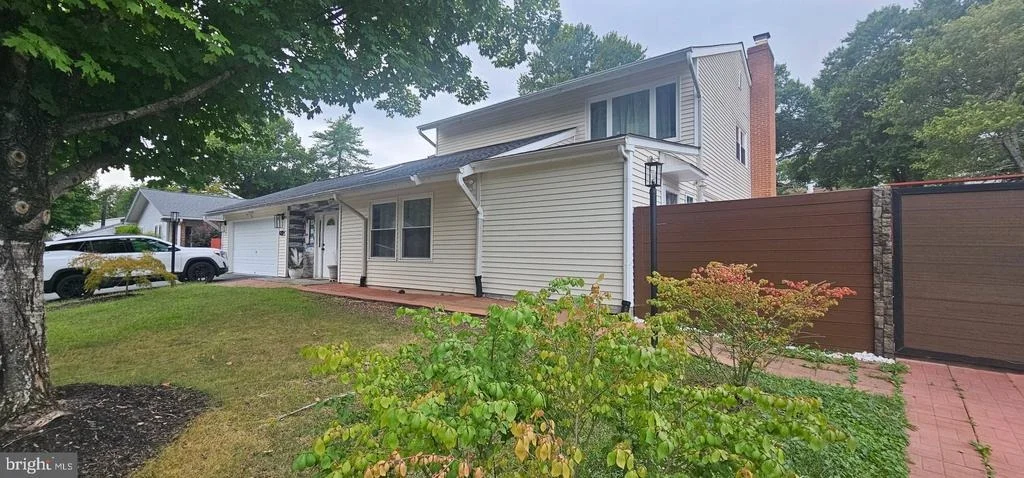 Photo of 24 BISCAYNE PLACE