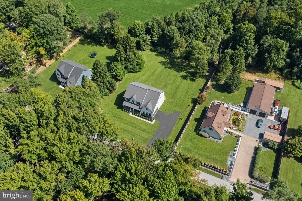 Photo of 1909 MITCHELL DRIVE