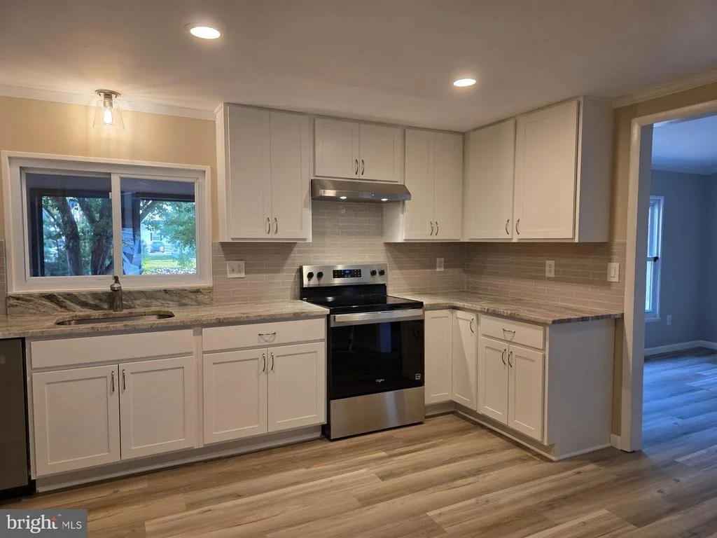 Photo of 18 COASTAL DRIVE
