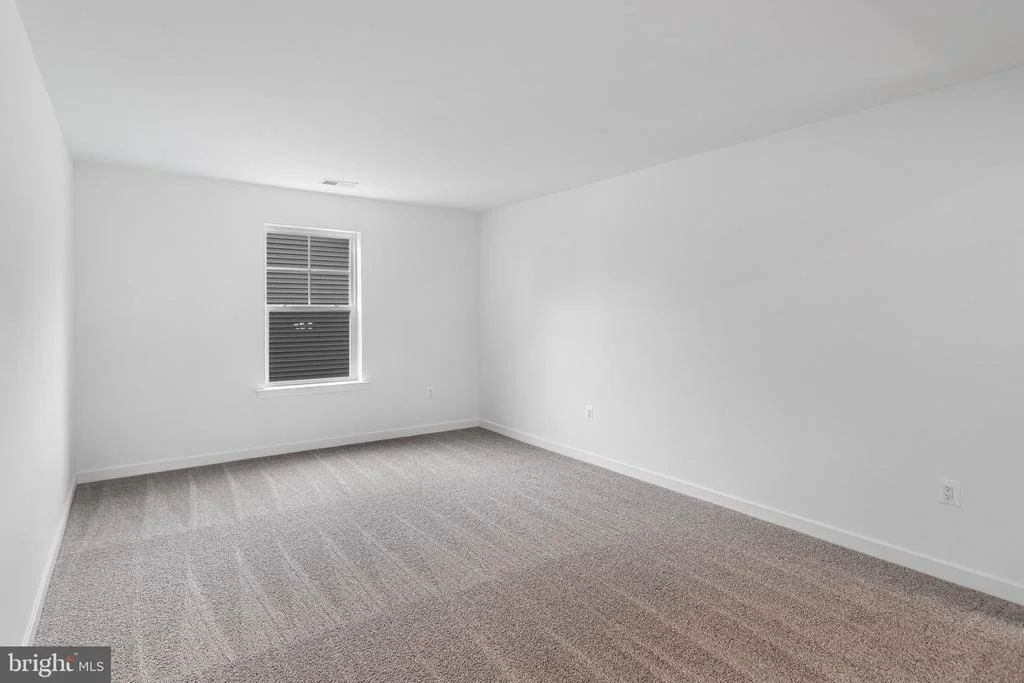 Photo of 2083 SPRINGVALE DRIVE