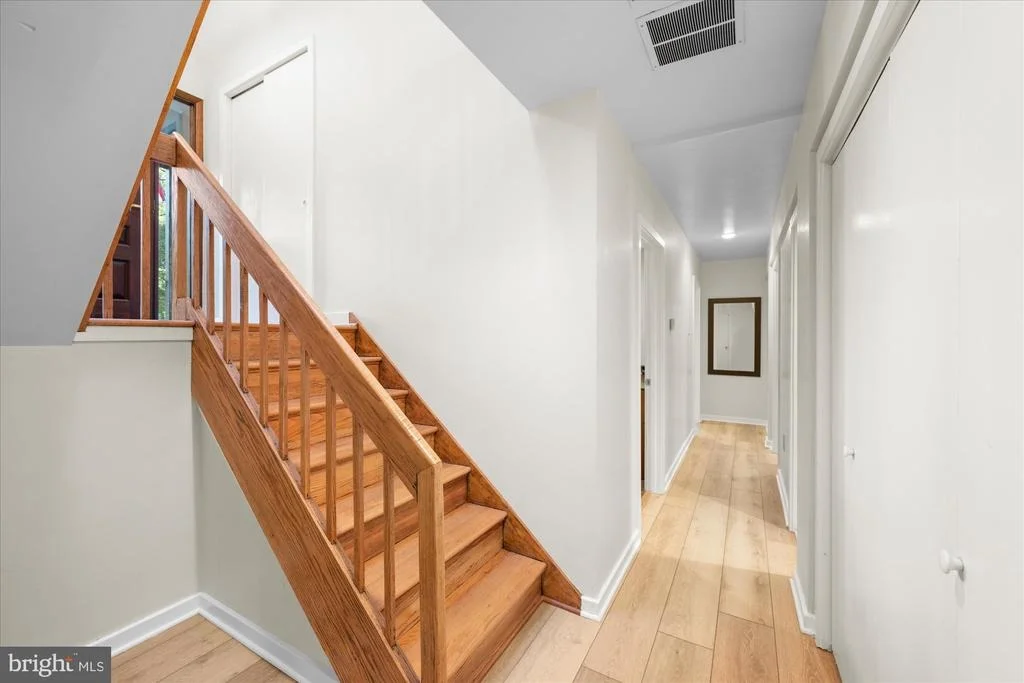 Photo of 6952 DUNCRAIG COURT