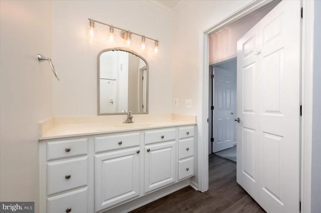 Photo of Unit 921 at 921 SPINNAKER WAY