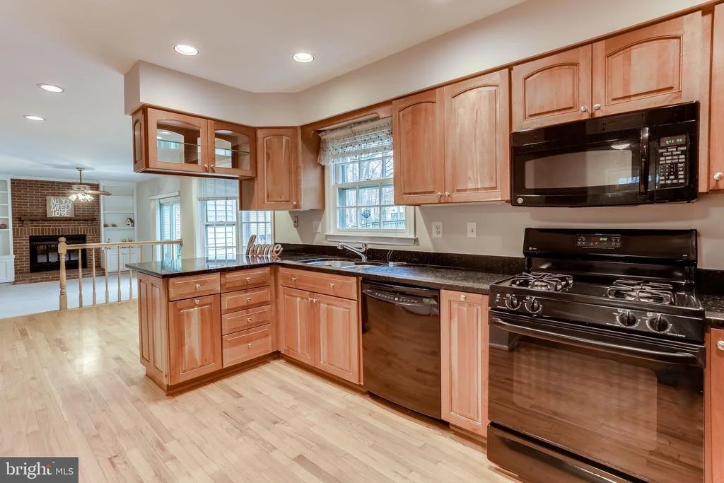 Photo of 6553 RAFTELIS ROAD