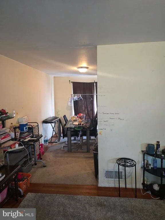 Photo of 7511 NEWBERRY LANE