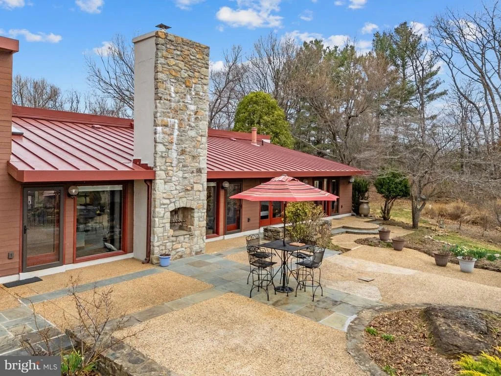Photo of 3850 COBBLER MOUNTAIN ROAD