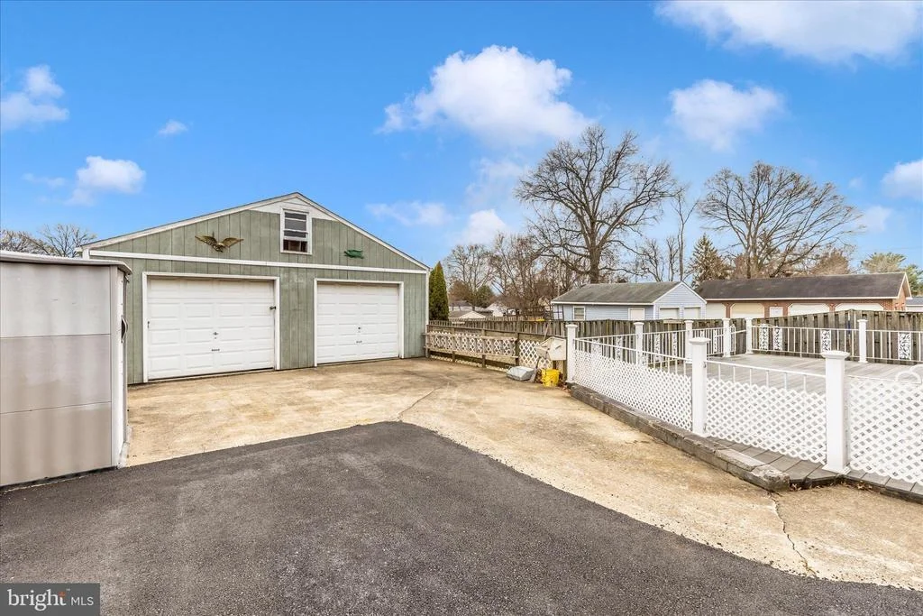 Photo of 502 MILITARY ROAD