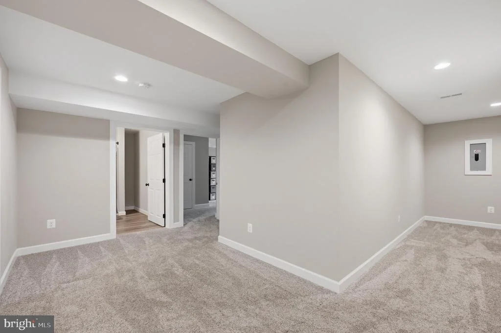 Photo of 295 KING LEAR DRIVE