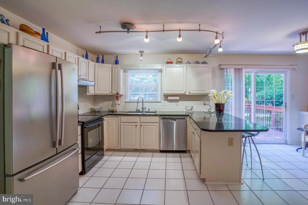 Photo of 305 PEBBLE VALLEY PLACE