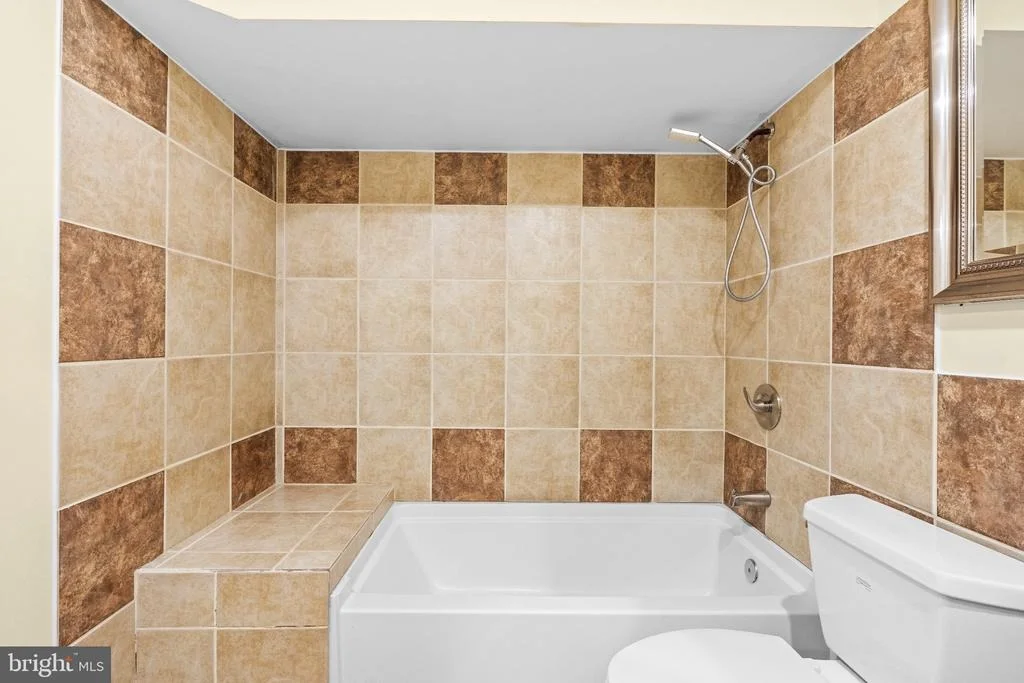 Photo of 6832 COMPTON HEIGHTS