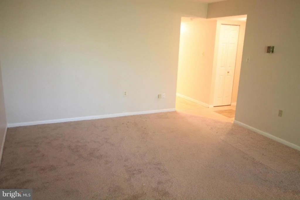 Photo of Unit 12B at 1400 NORTHGATE SQUARE