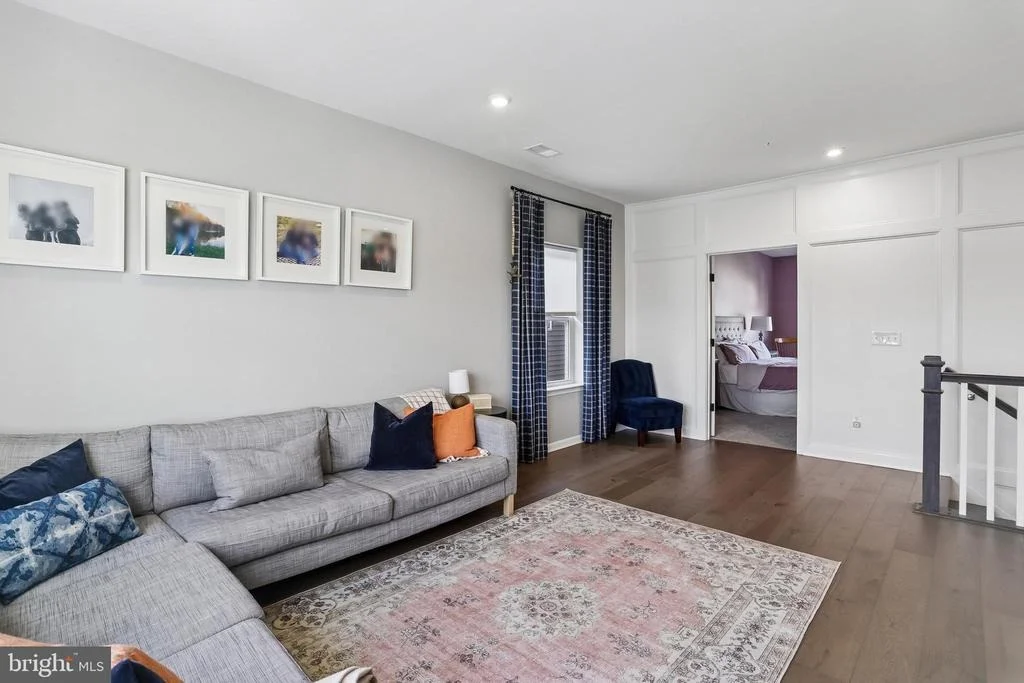 Photo of 1109 SAXTON DRIVE