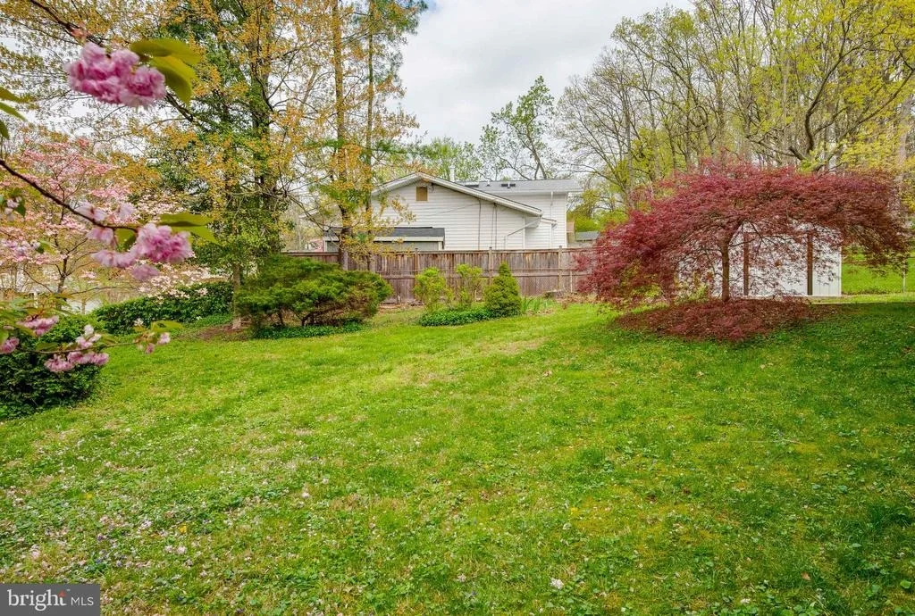 Photo of 129 HEDGEWOOD DRIVE