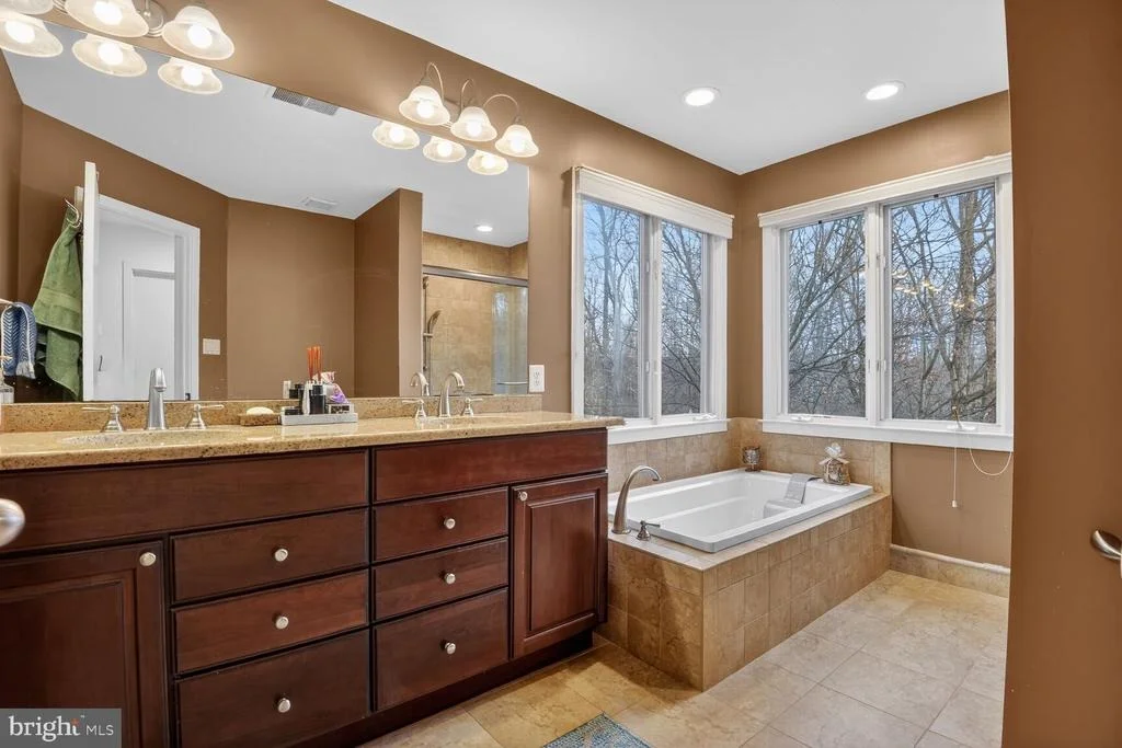 Photo of 11300 WATER POINTE CIRCLE