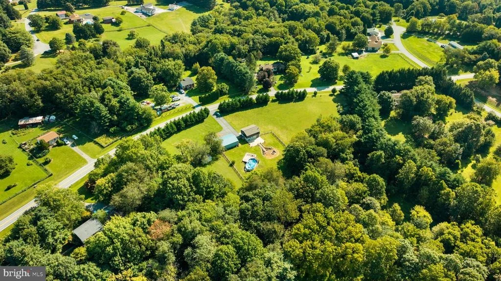 Photo of 839 CHANTER DRIVE