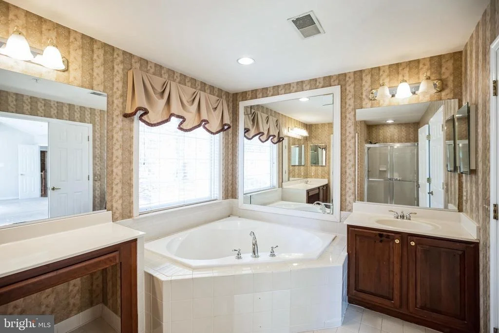 Photo of 10002 LINDLEY COURT