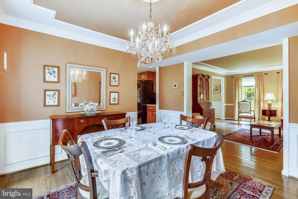 Photo of 9905 MAINSAIL DRIVE