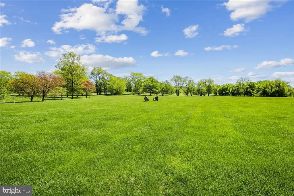 Photo of 21129 GOLF ESTATES DRIVE