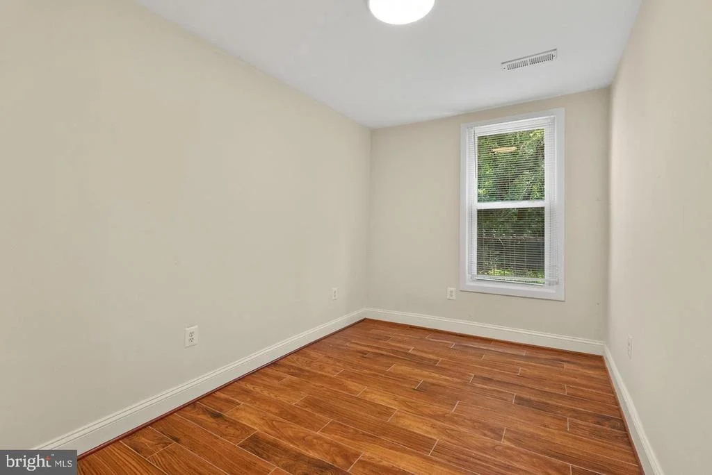 Photo of 1222 TALBERT STREET SE