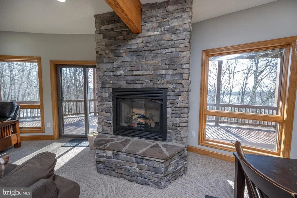 Photo of 723 PINNACLE DRIVE