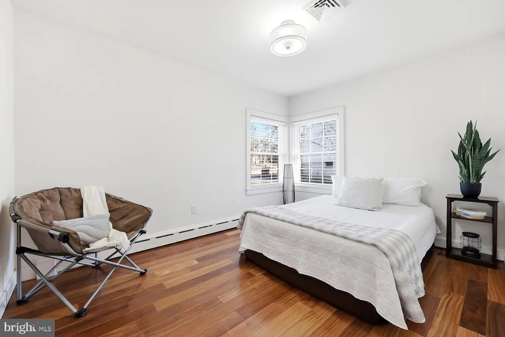 Photo of 862 CENTRAL AVENUE