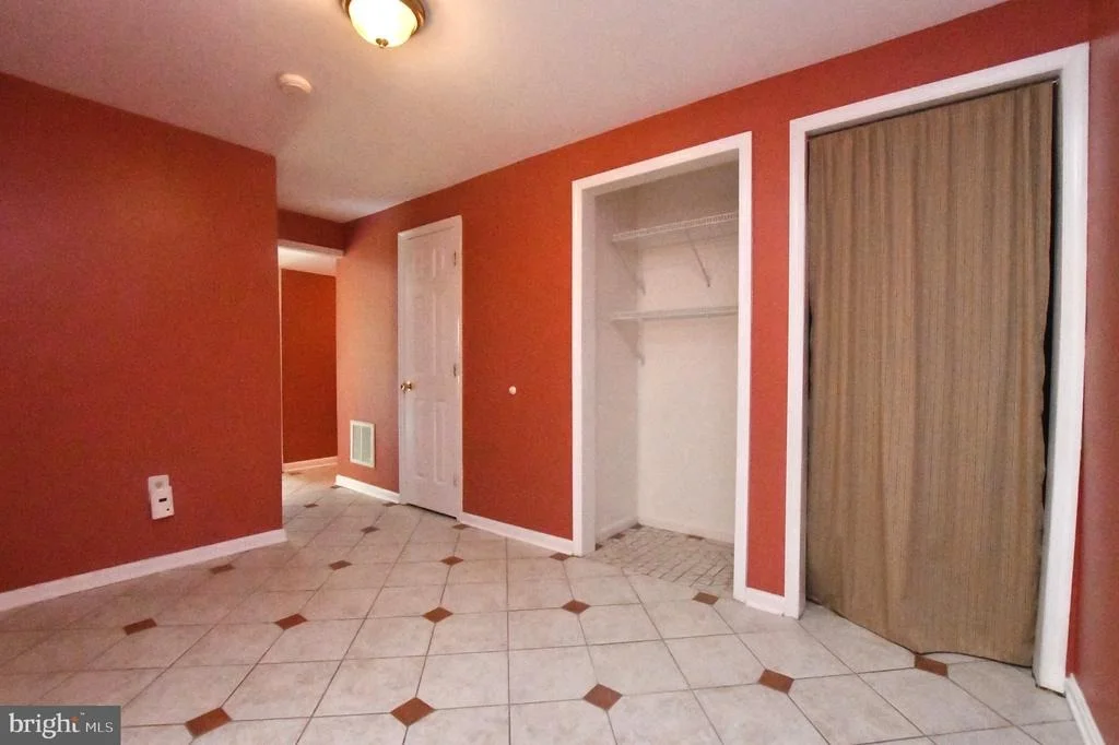 Photo of 46 CHRISTOPHER WAY